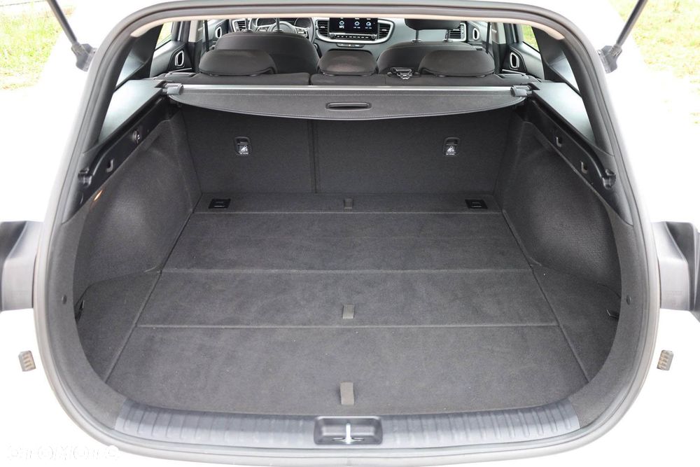 Kia Ceed 1.5 T-GDI M - 41