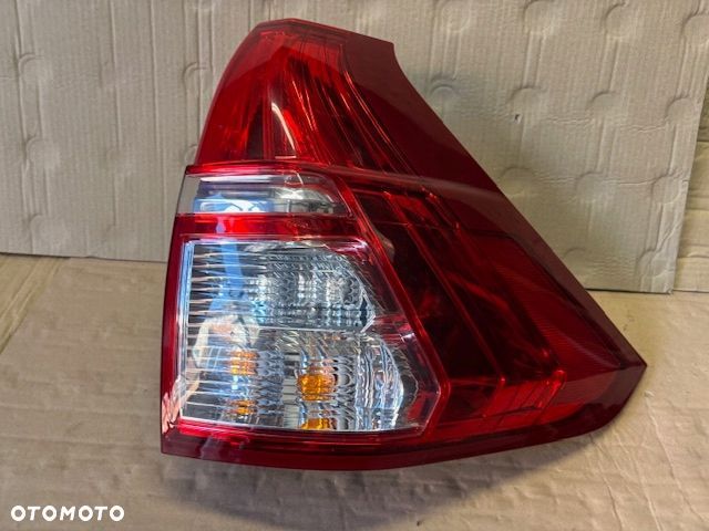HONDA CR-V IV 2016r LIFT LAMPA PRAWA TYLNA TYŁ - 1