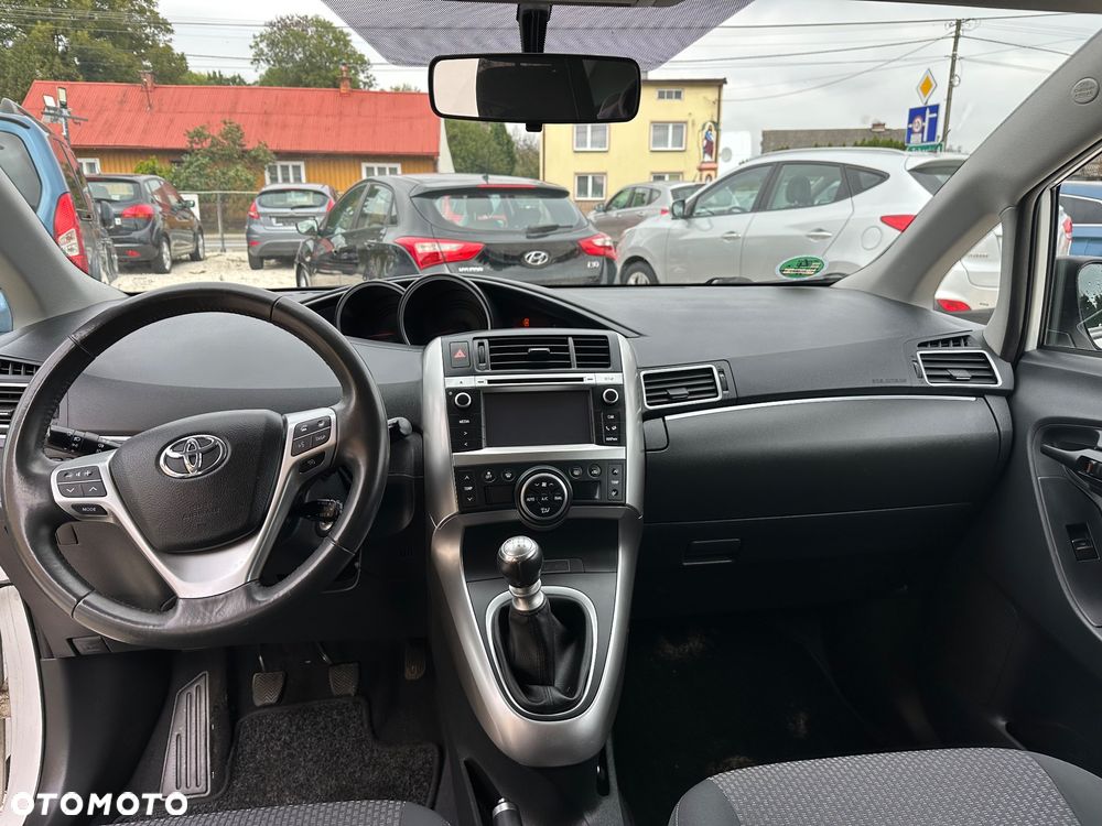 Toyota Verso 1.8 Life - 10