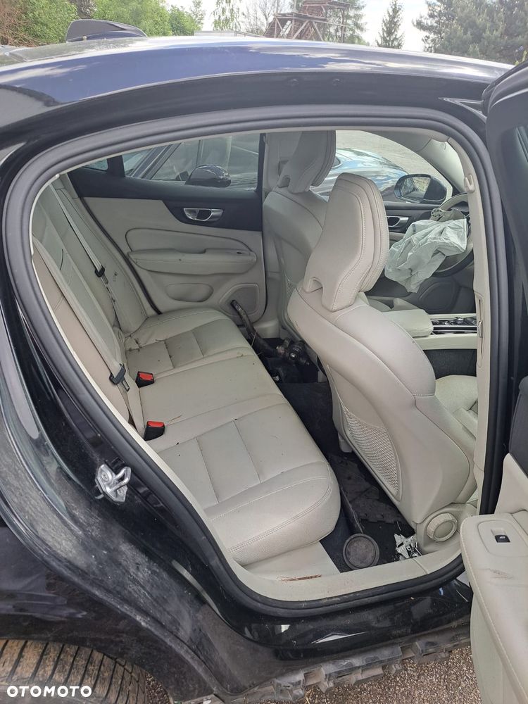 Volvo S60 - 4