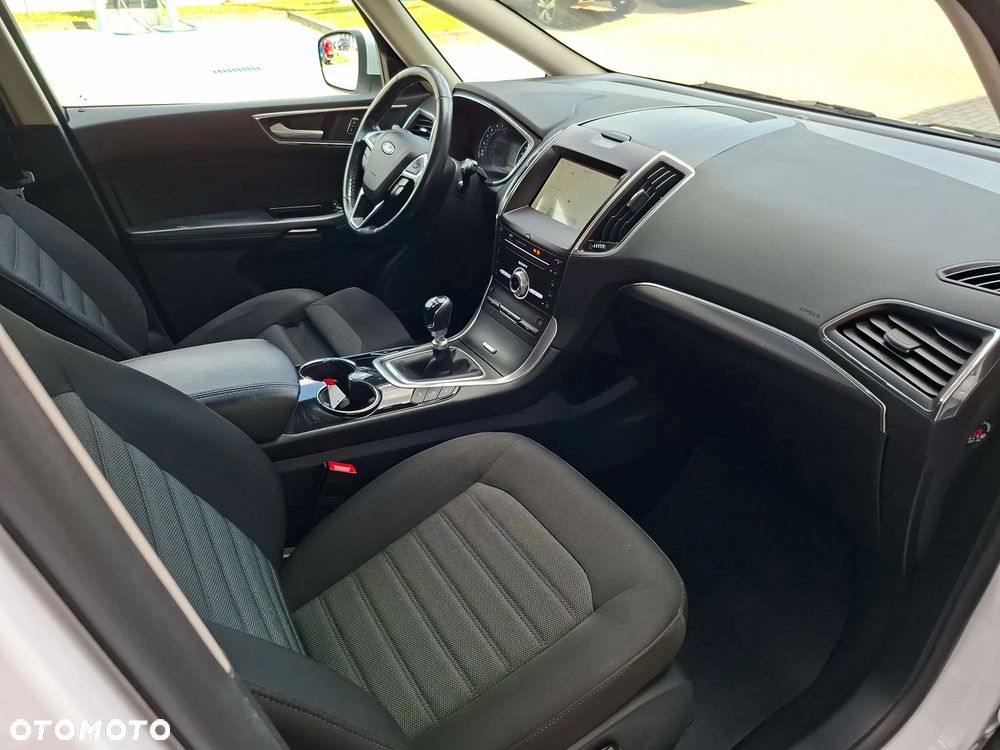 Ford S-Max 2.0 EcoBlue Titanium - 34