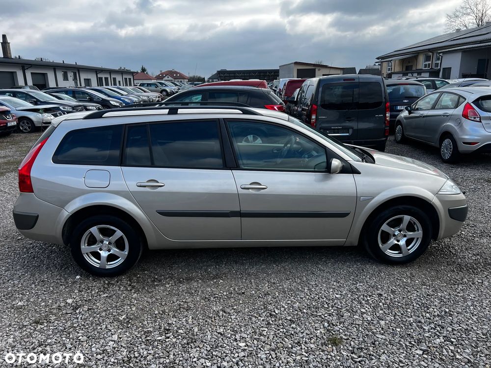 Renault Megane - 11