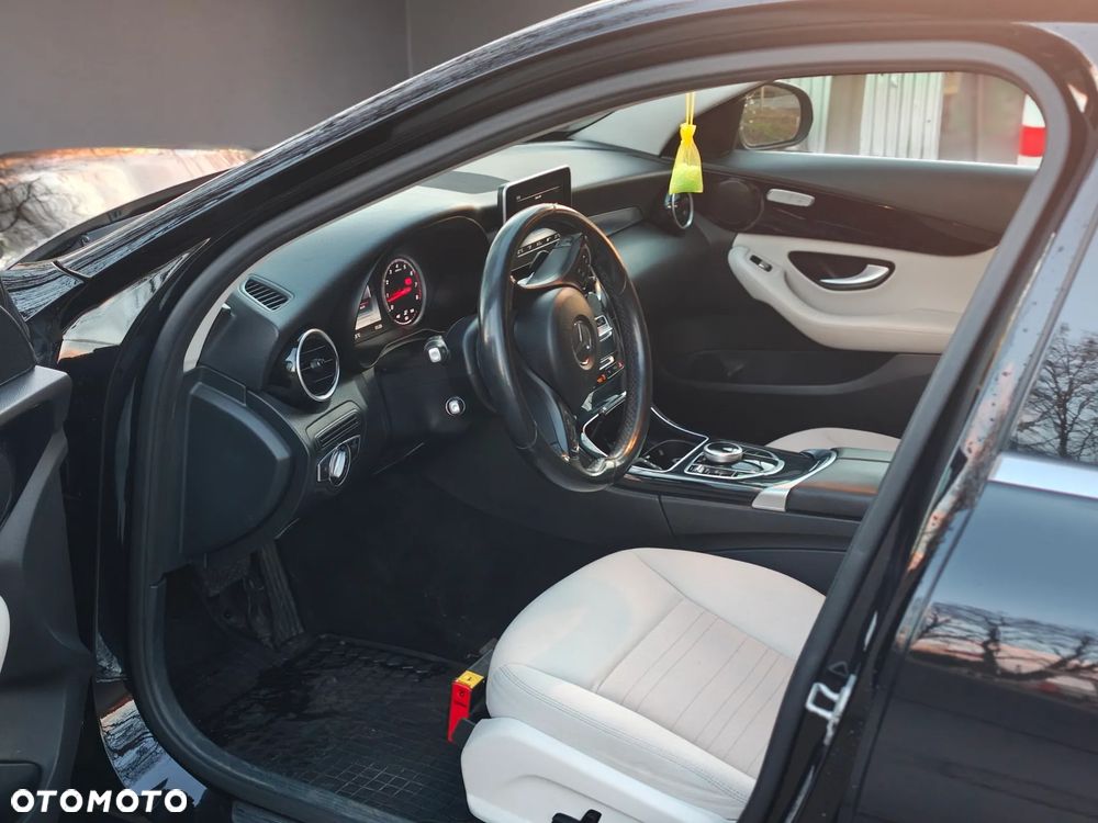 Mercedes-Benz Klasa C 200 4-Matic 7G-TRONIC - 9