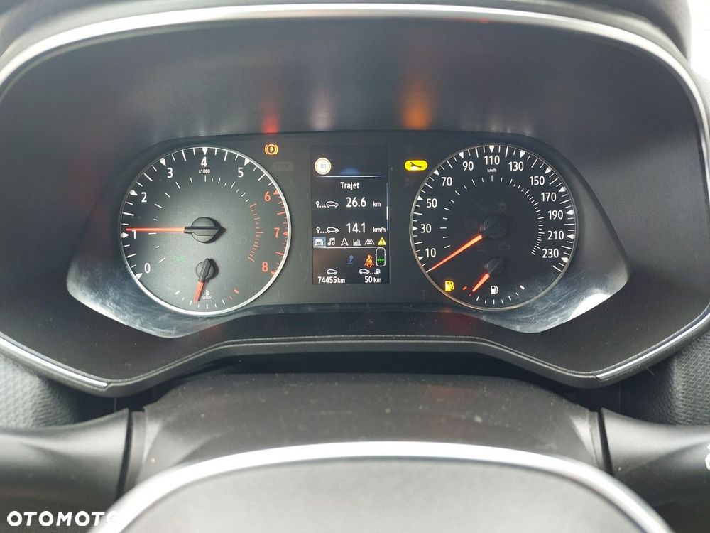 Renault Clio - 25