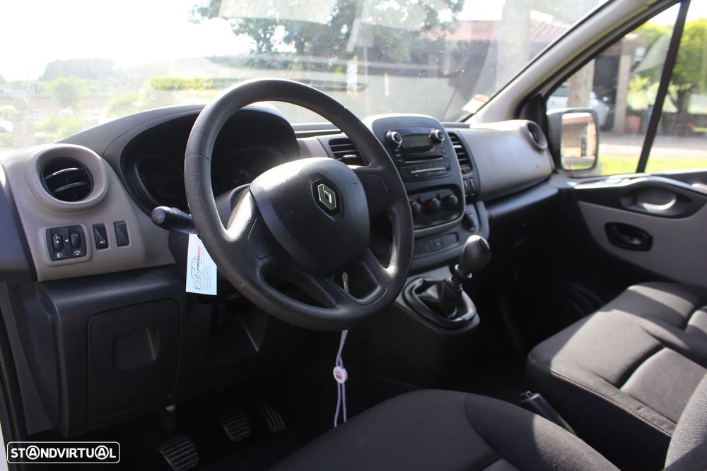 Renault Trafic 1.6 dCi L2H1 1.2T SS - 11