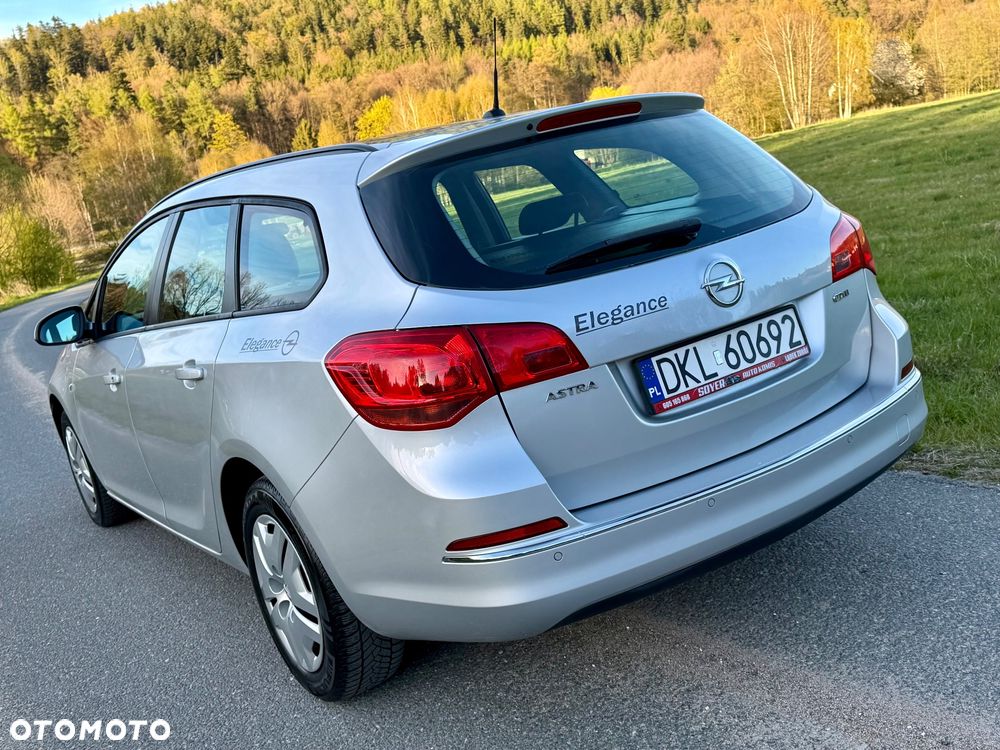 Opel Astra 1.9 CDTI Essentia - 35