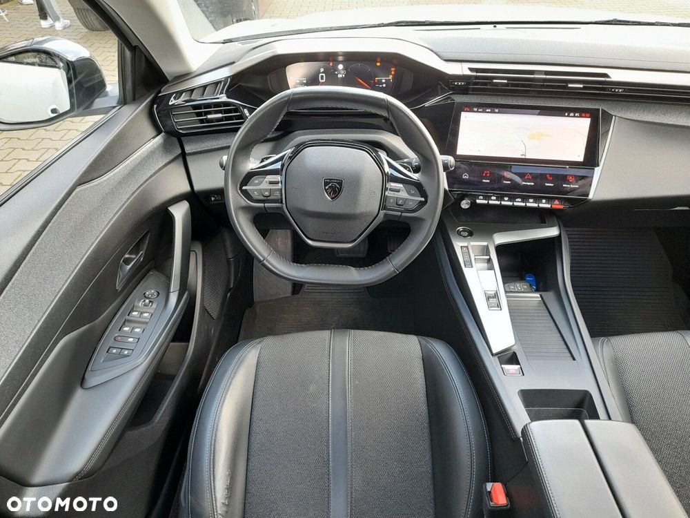 Peugeot 308 1.2 PureTech Allure Pack S&S EAT8 - 16
