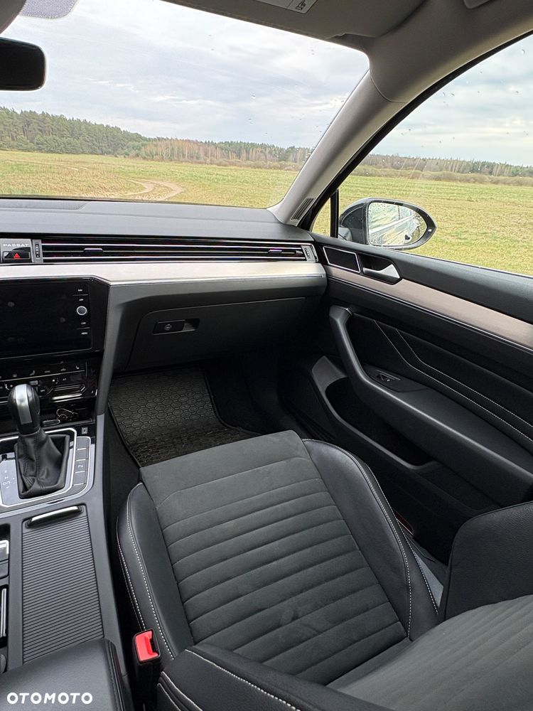 Volkswagen Passat 2.0 TSI Elegance DSG - 9