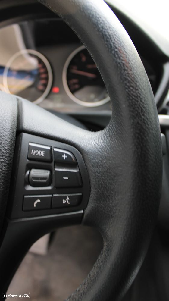 BMW 320 d Sport-Aut. Luxury Line - 17