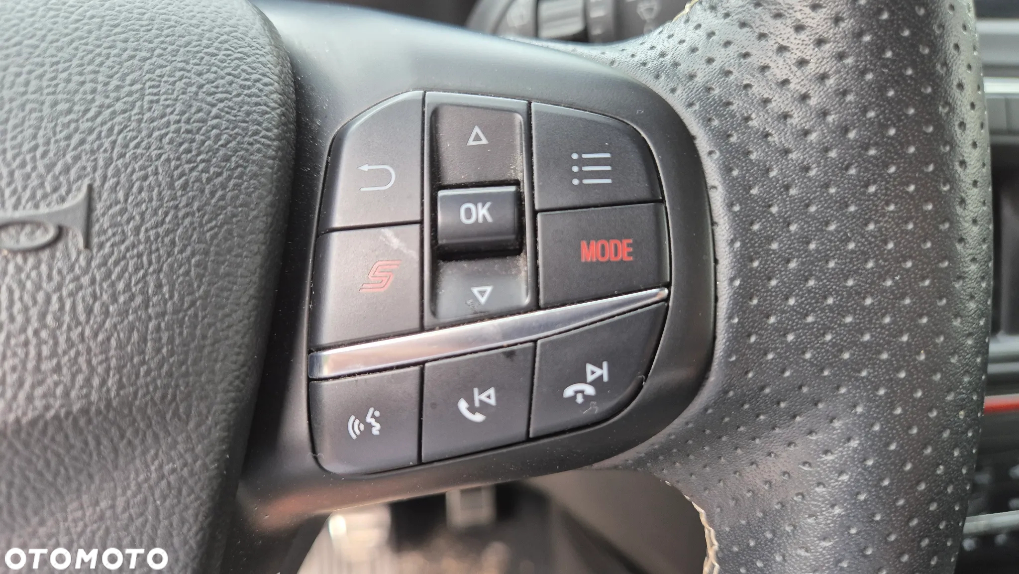 Ford Focus 2.0 EcoBlue ST - 10