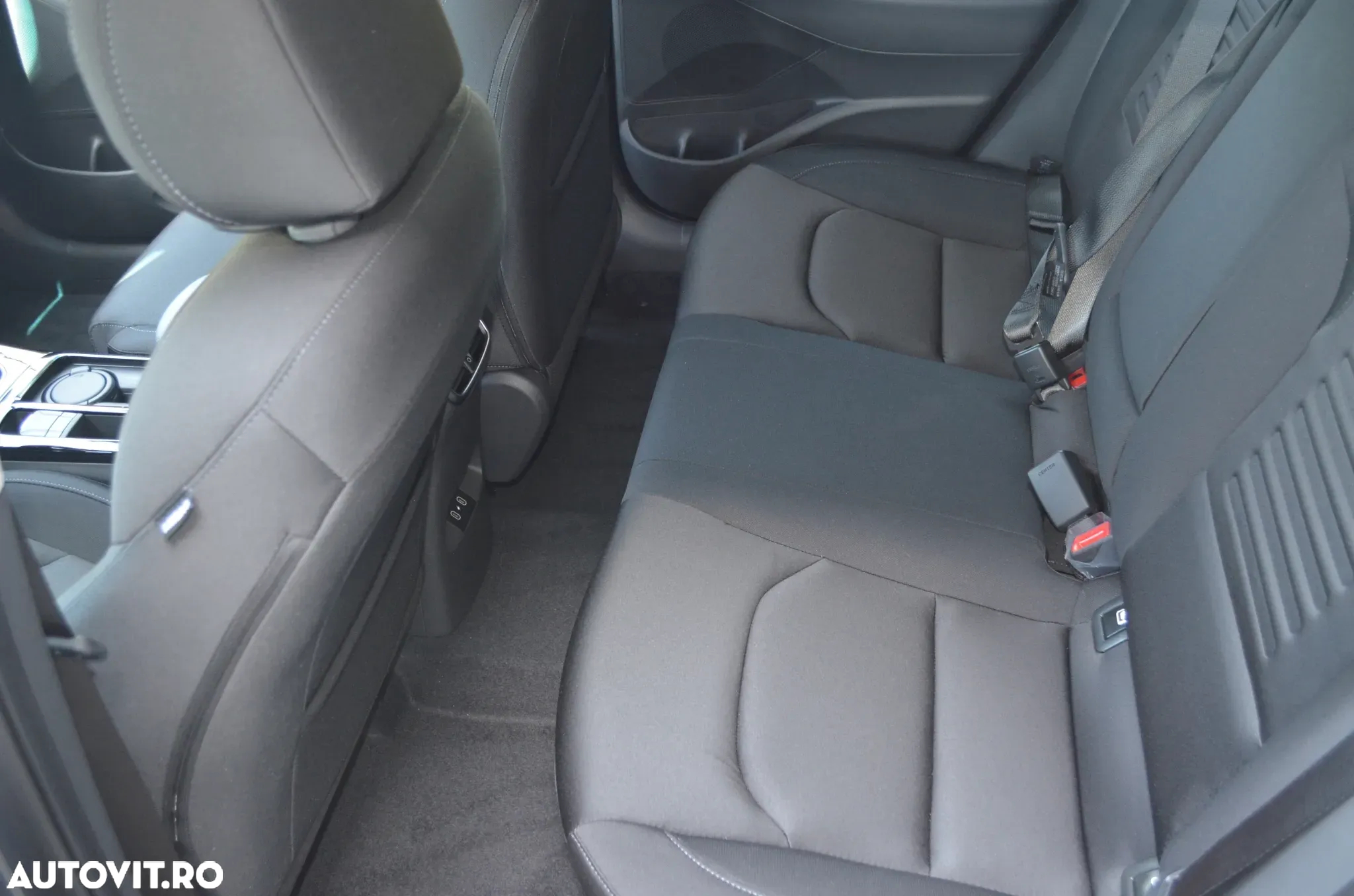 Hyundai i30 Fastback 1.5 T-GDI 140CP 7DCT MHEV Highway - 11