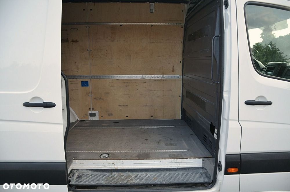 Volkswagen Crafter - 13