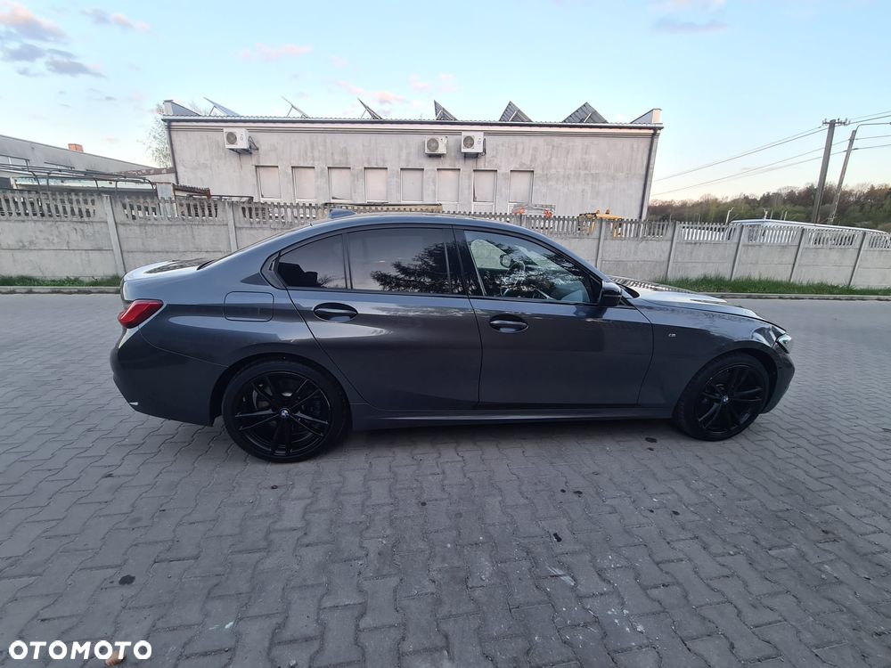 BMW Seria 3 330e M Sport - 7
