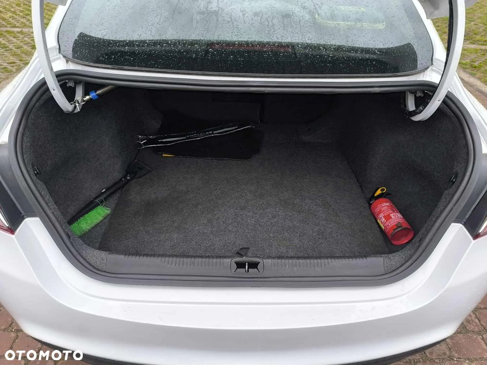 Chrysler 200 - 10