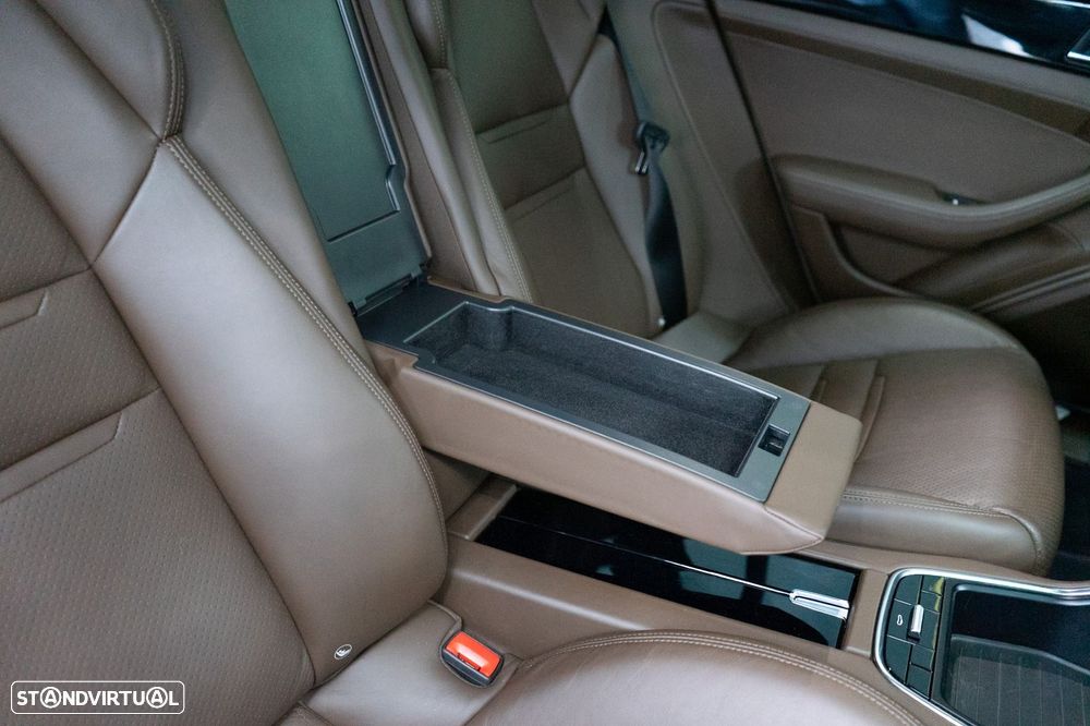 Porsche Panamera 4 E-Hybrid - 58