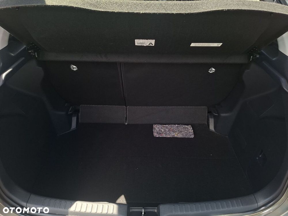 Toyota Yaris - 11