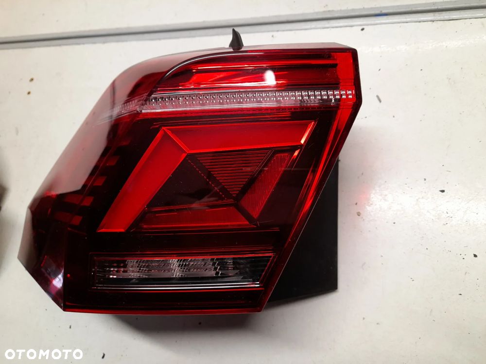 VW TIGUAN 2 IQ LAMPA LEWA TYŁ LED 5NA945207J TYLNA - 2