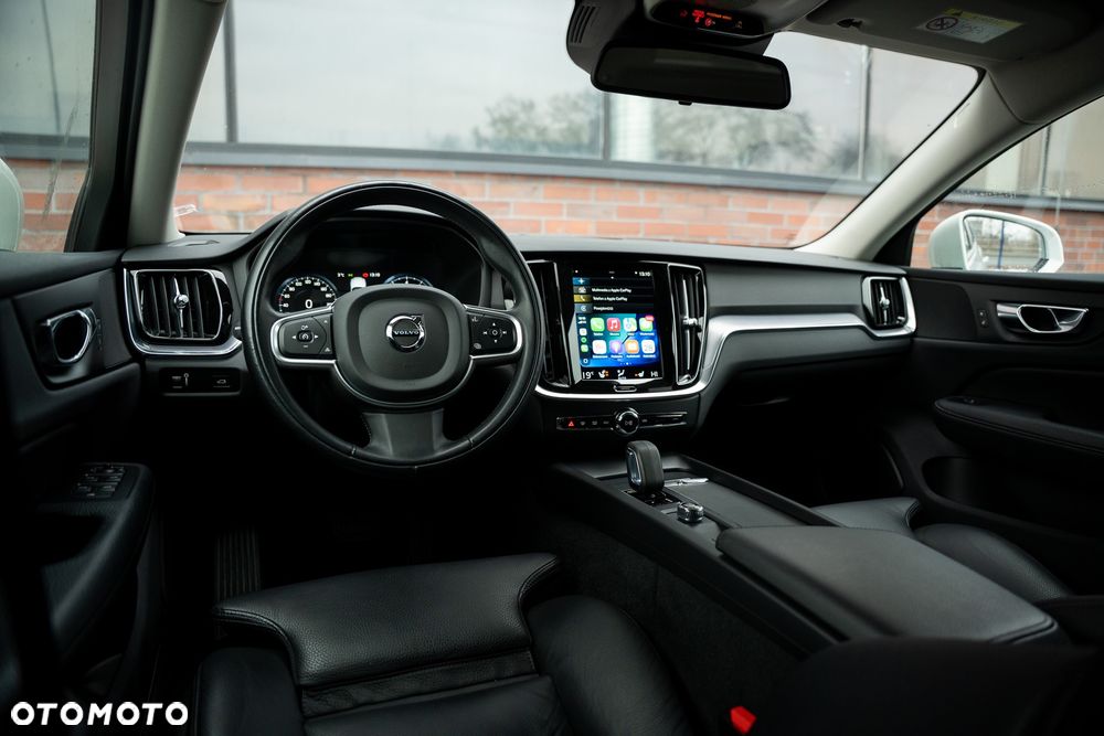 Volvo V60 B3 B Geartronic Momentum Pro - 27