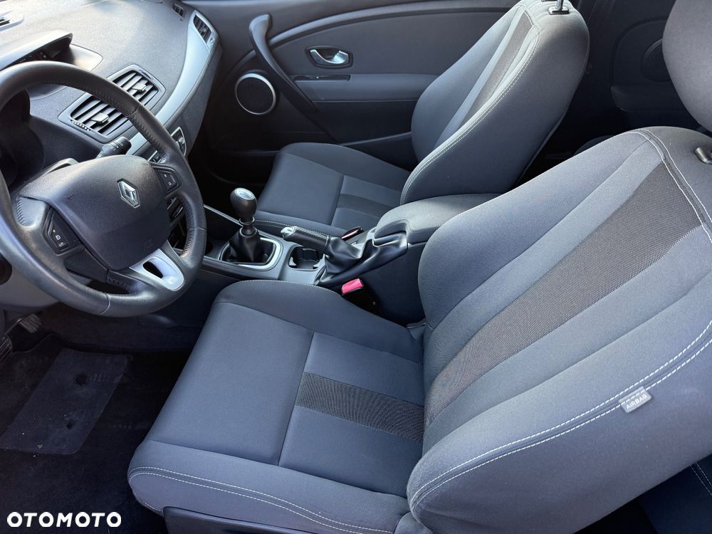 Renault Megane 1.6 16V Dynamique Euro5 - 10