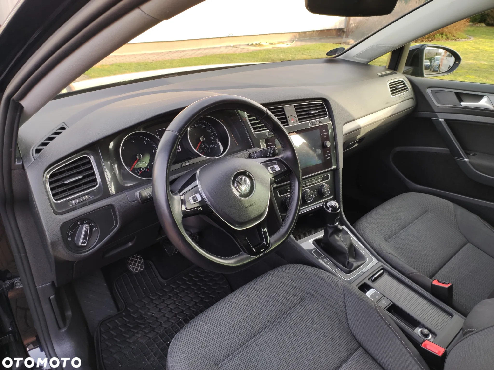 Volkswagen Golf VII 1.6 TDI BMT Highline - 26