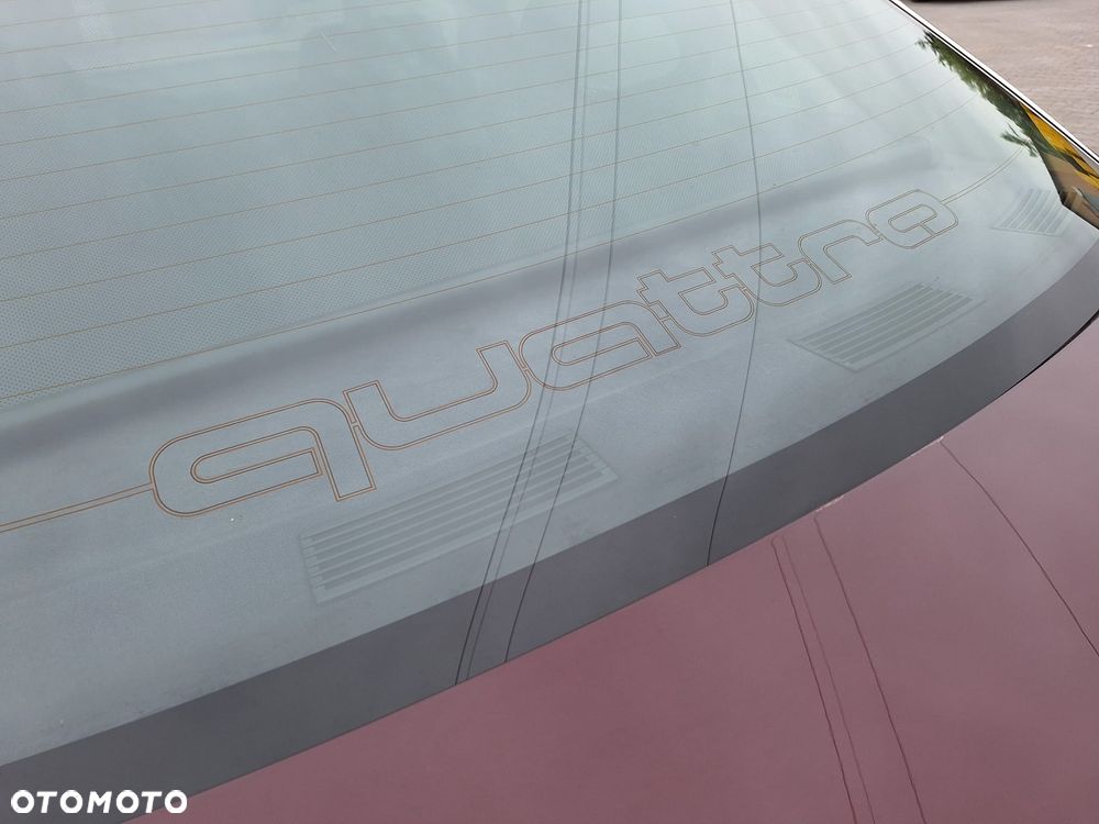 Audi V8 3.6 - 12