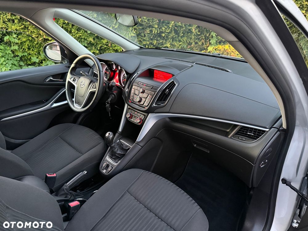 Opel Zafira Tourer 2.0 CDTI Edition - 8