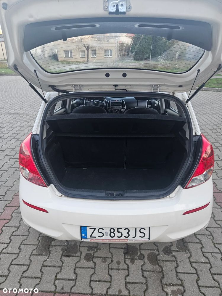 Hyundai i20 1.1 CRDi Classic + - 9