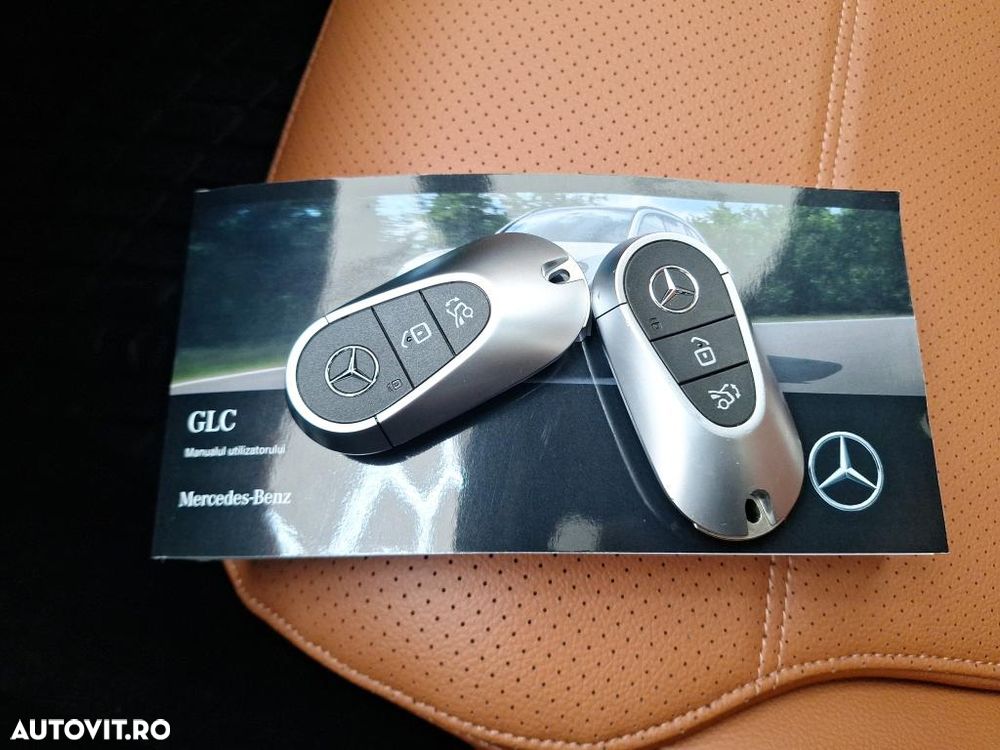 Mercedes-Benz GLC 200 4Matic 9G-TRONIC Edition Avantgarde - 12