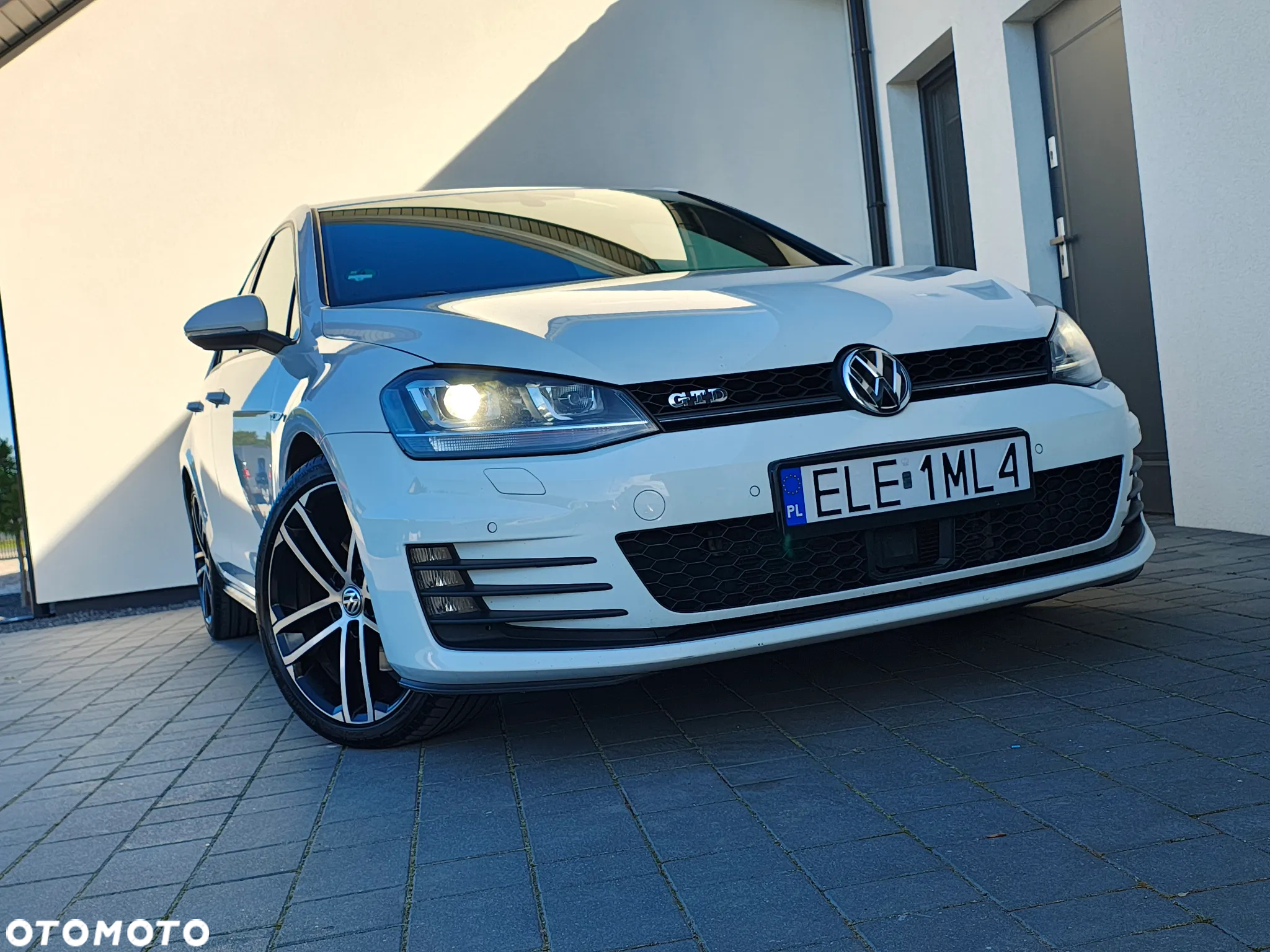 Volkswagen Golf GTD 2.0 TDI SCR DSG - 2