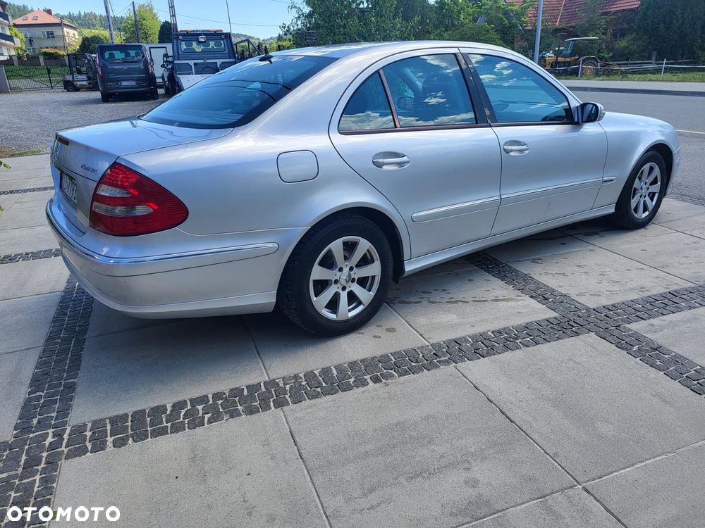 Mercedes-Benz Klasa E 320 CDI 4-Matic T Avantgarde - 6