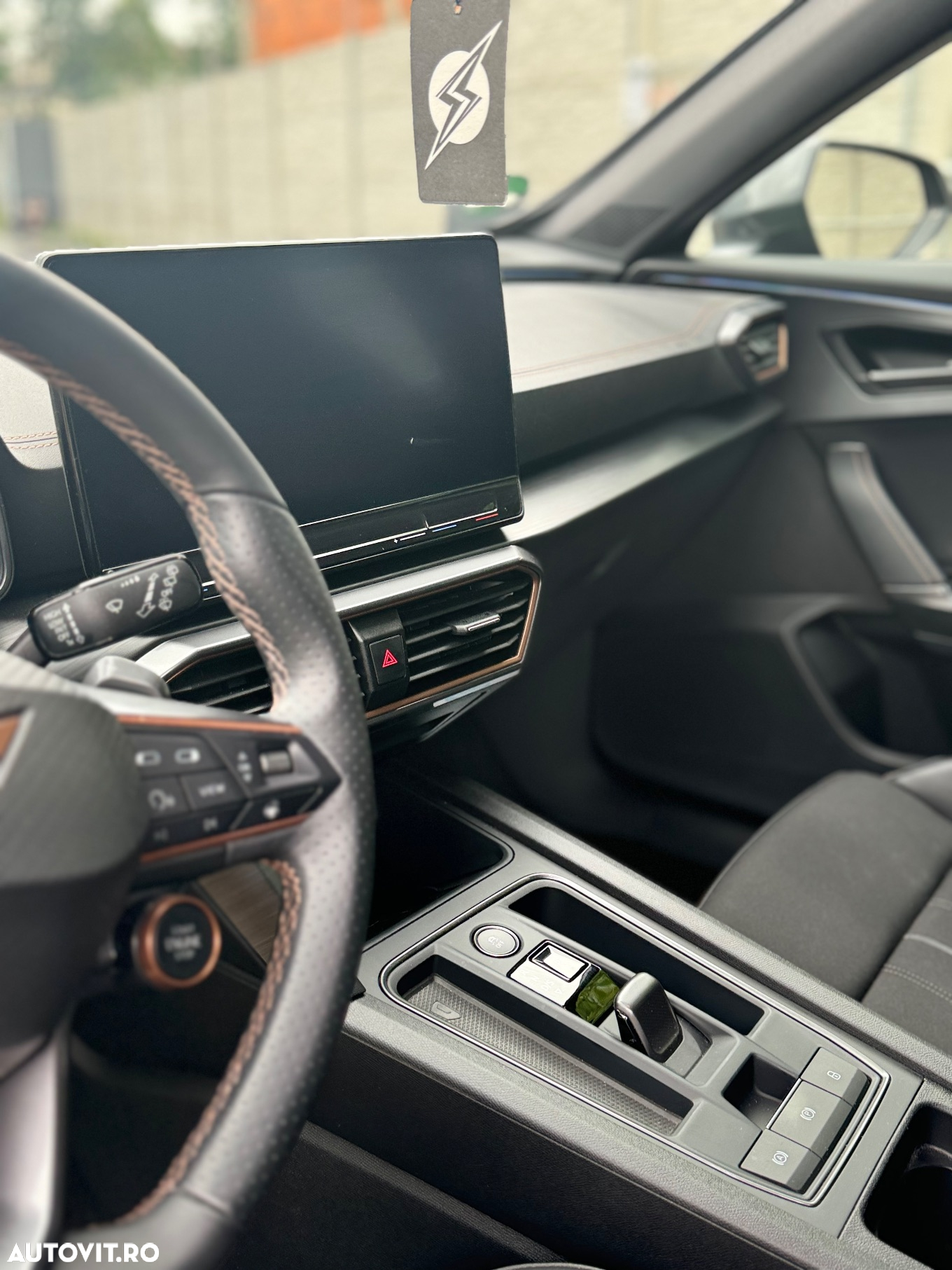 Cupra Formentor VZ 2.0 TSI 4DRIVE DSG - 32