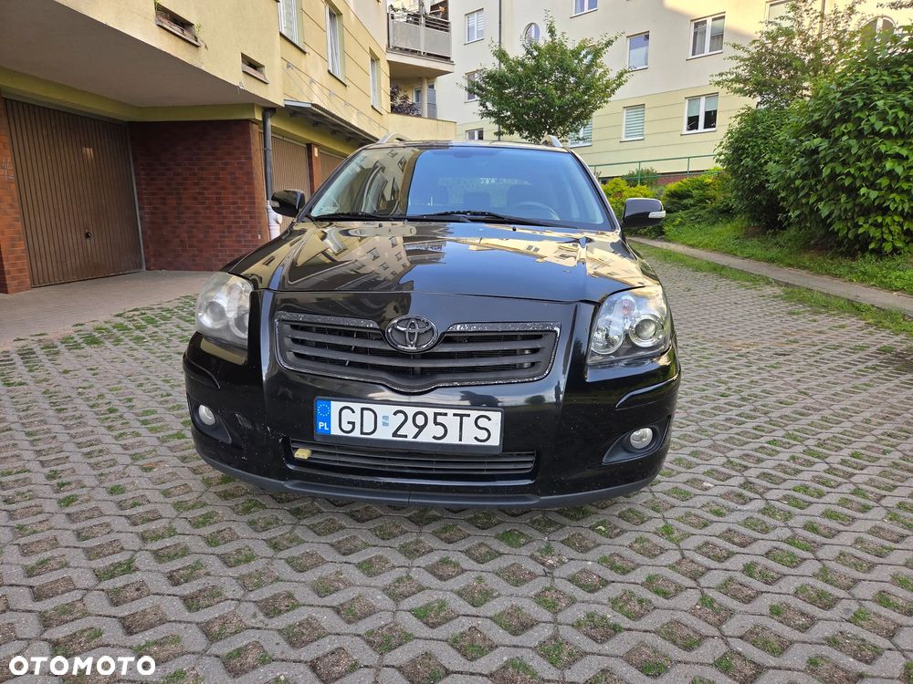 Toyota Avensis 2.0 D-4D Sol - 4