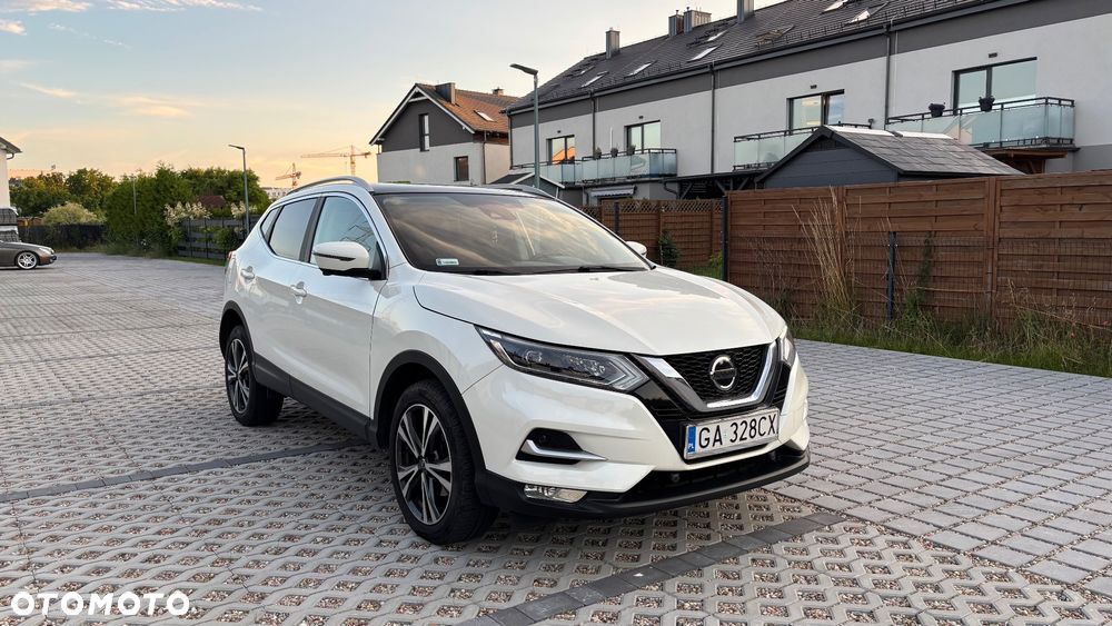 Nissan Qashqai 1.2 DIG-T N-Connecta EU6 - 1
