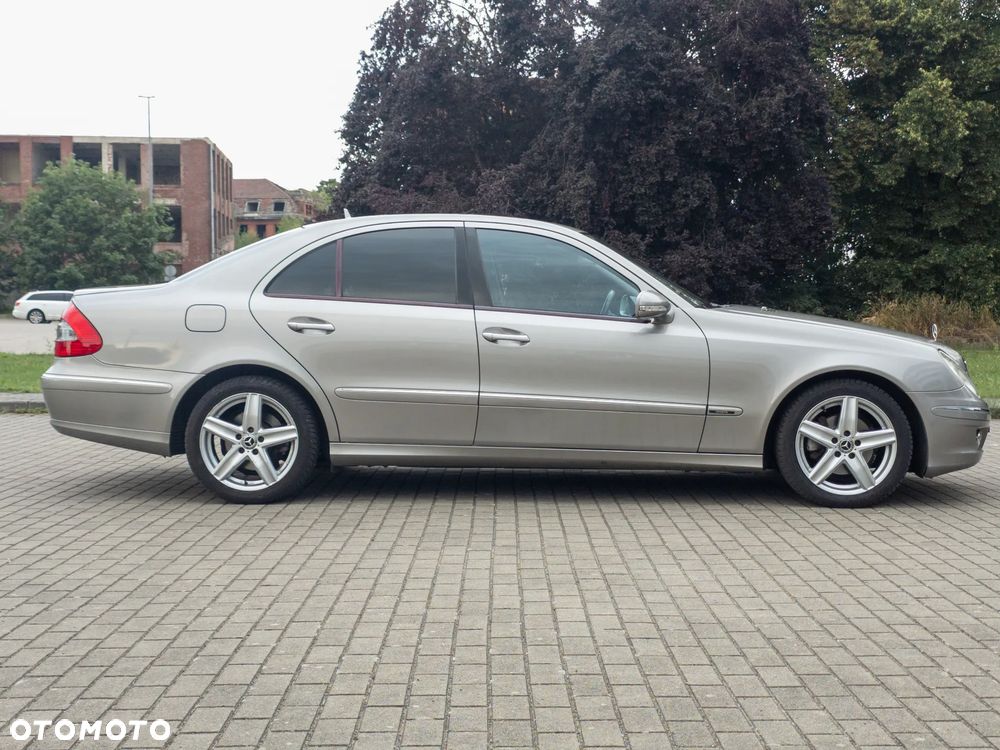 Mercedes-Benz Klasa E 220 CDI Automatik Avantgarde DPF - 7