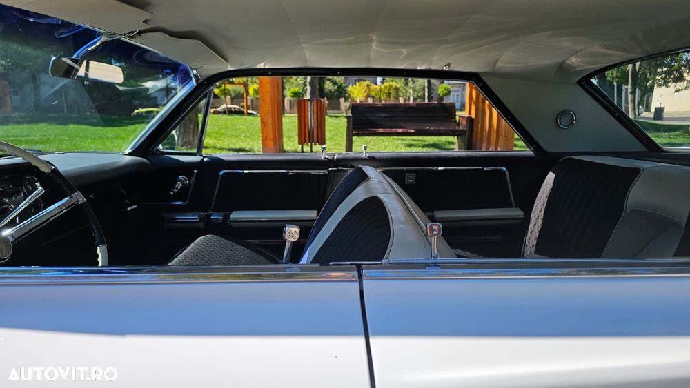 Cadillac Deville - 17