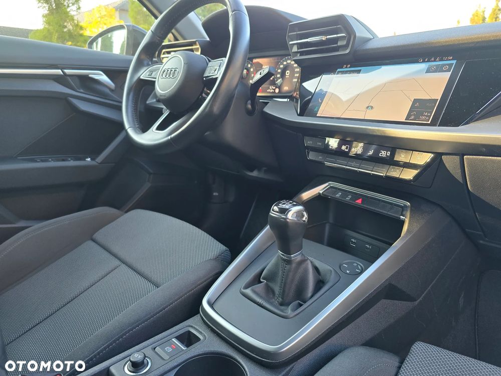 Audi A3 Sportback 35 TFSI Sport - 15