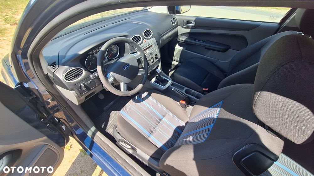 Ford Focus 1.4 Ambiente - 5