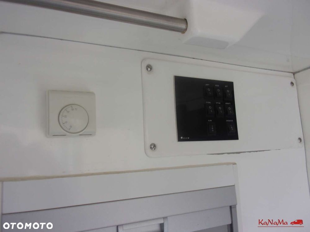 Mercedes-Benz Sprinter - 19