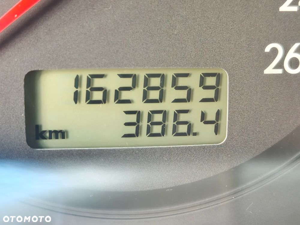 Volkswagen Golf - 5