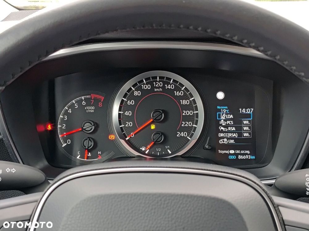 Toyota Corolla - 13