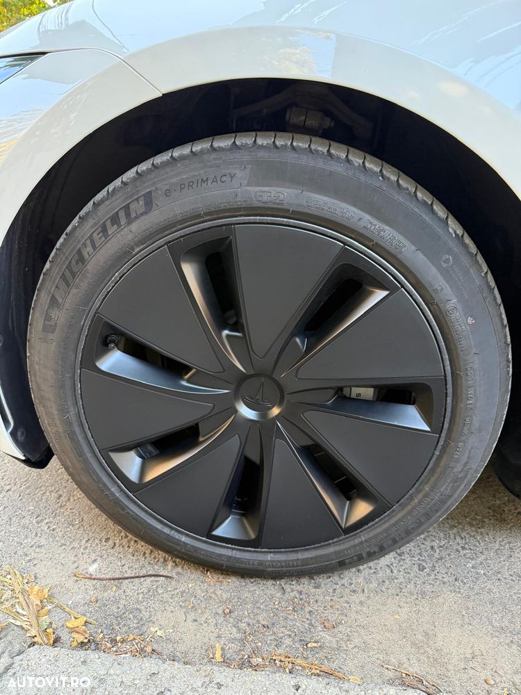 Tesla Model 3 RWD - 9