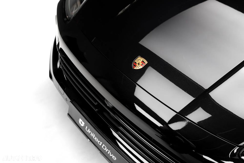 Porsche Cayenne - 6