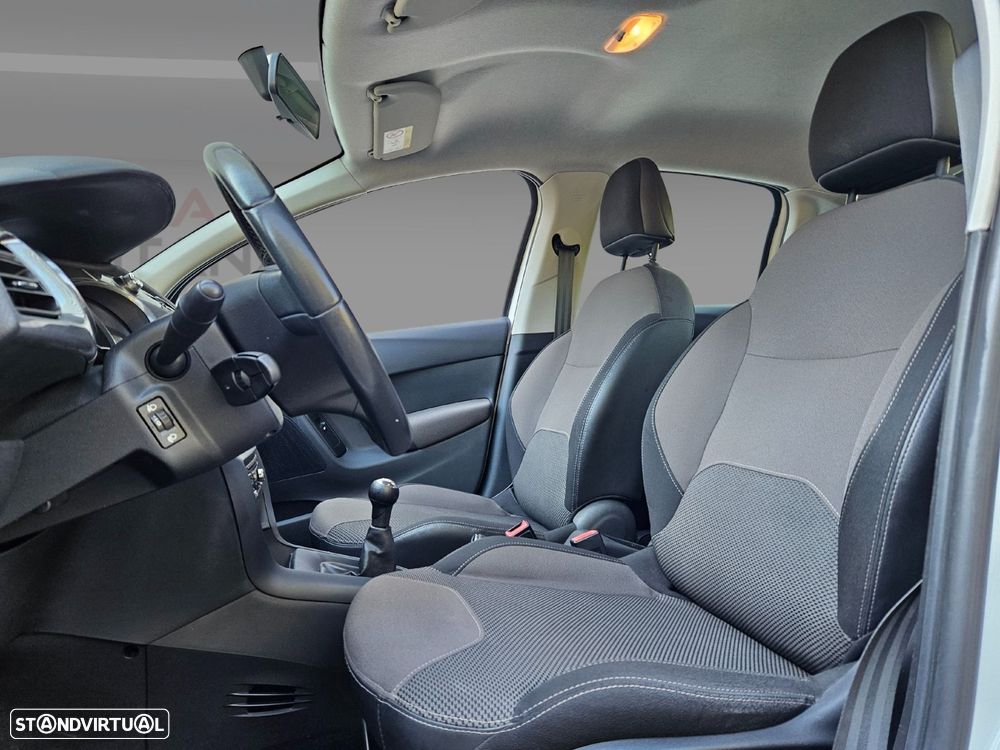 Citroën C3 1.6 BlueHDi Exclusive - 18