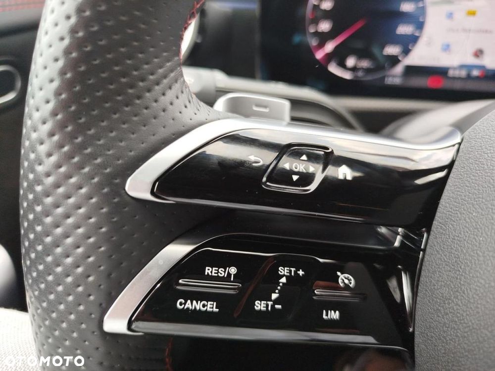 Mercedes-Benz CLA - 16