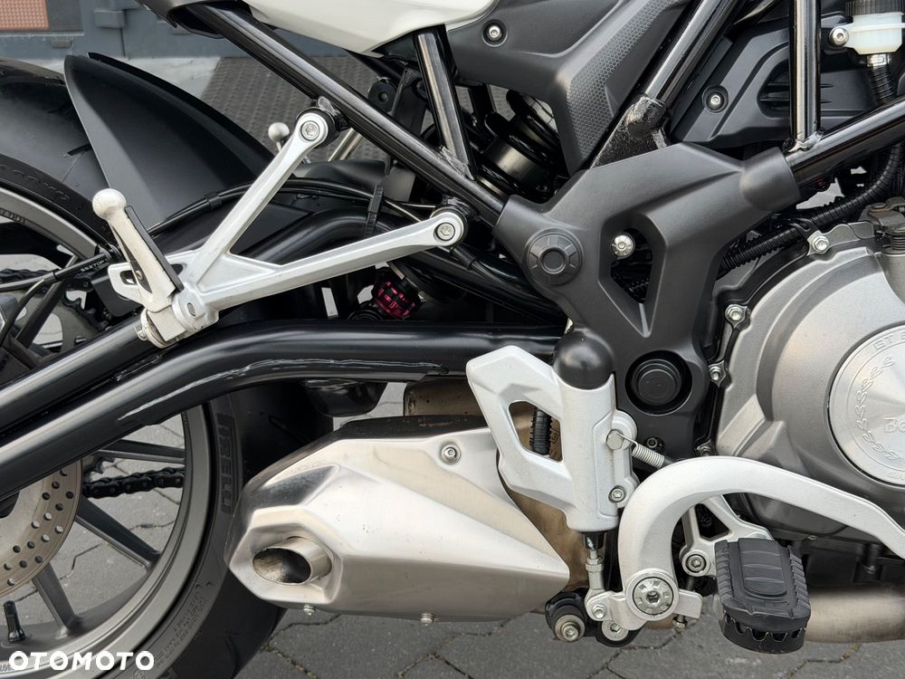 Benelli TRK 502 - 15