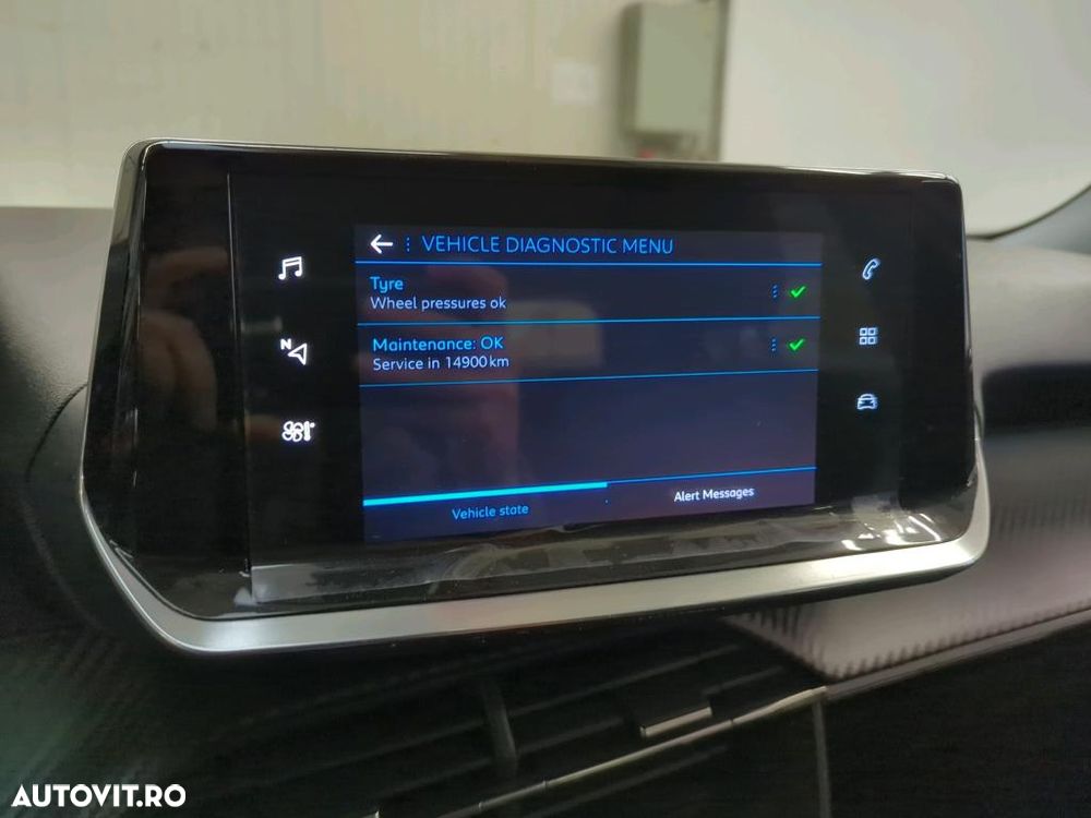 Peugeot 2008 PureTech 130 EAT8 Active - 11