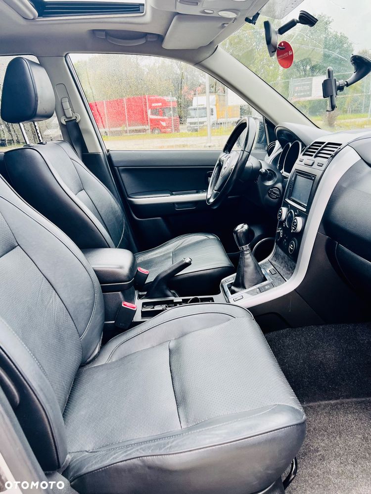 Suzuki Grand Vitara 1.9 DDiS Premium - 8