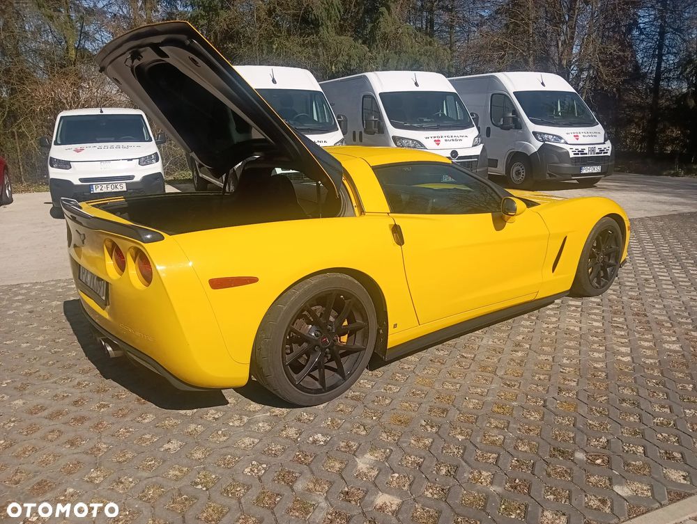 Chevrolet Corvette - 10