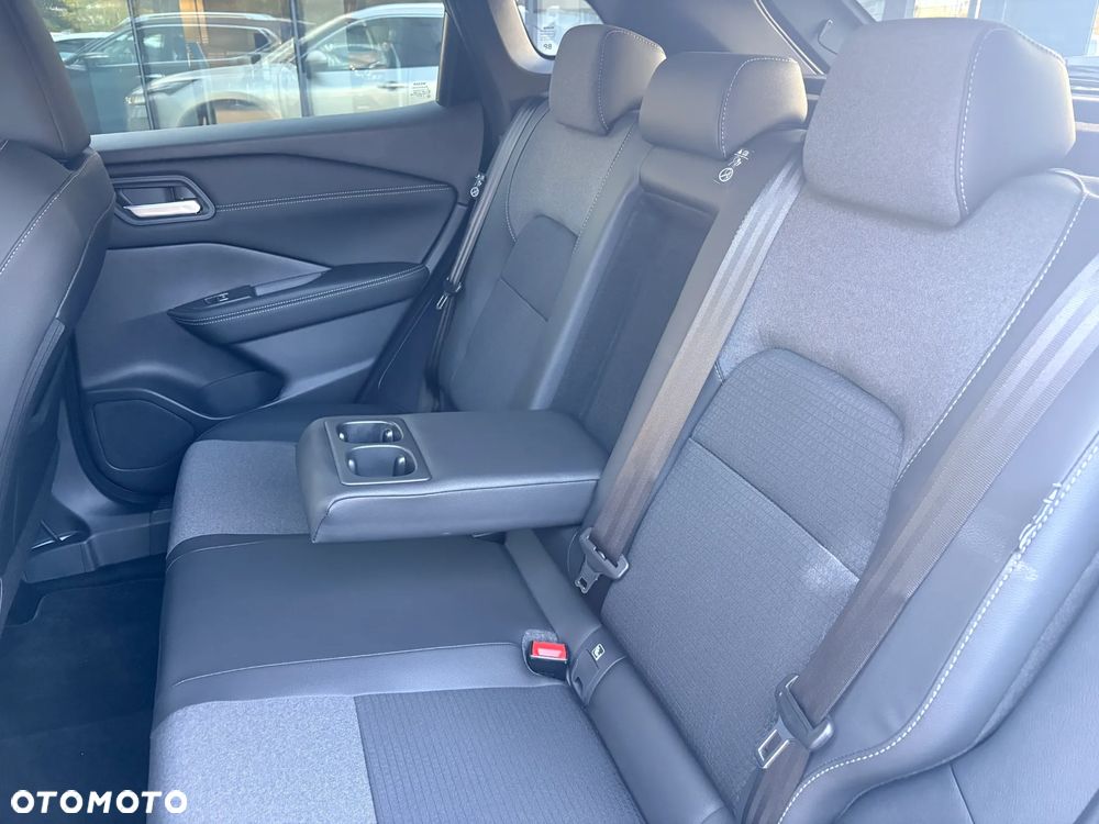 Nissan Qashqai 1.3 DIG-T mHEV N-Connecta - 39
