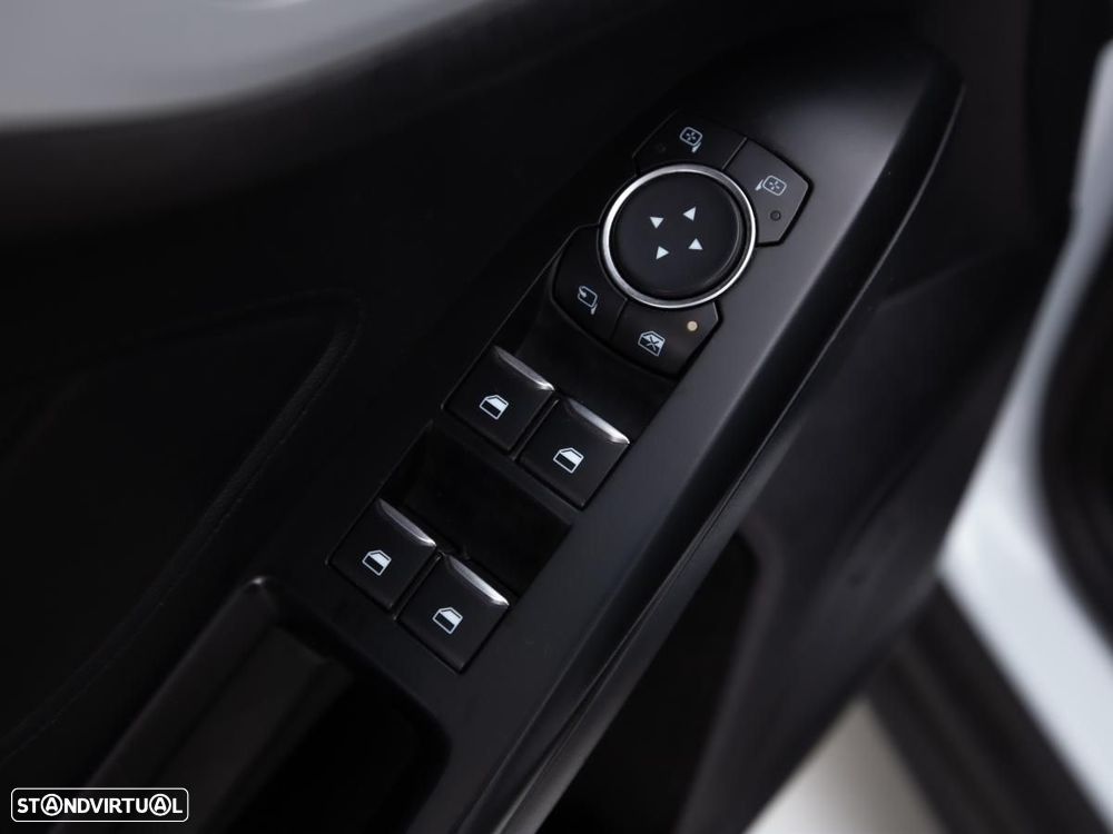 Ford Focus - 13